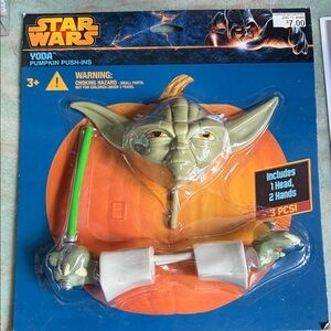 Star Wars Yoda Green and White Pumpkin Kit